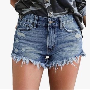 Acid wash, fringe/cut off jean shorts. Size L